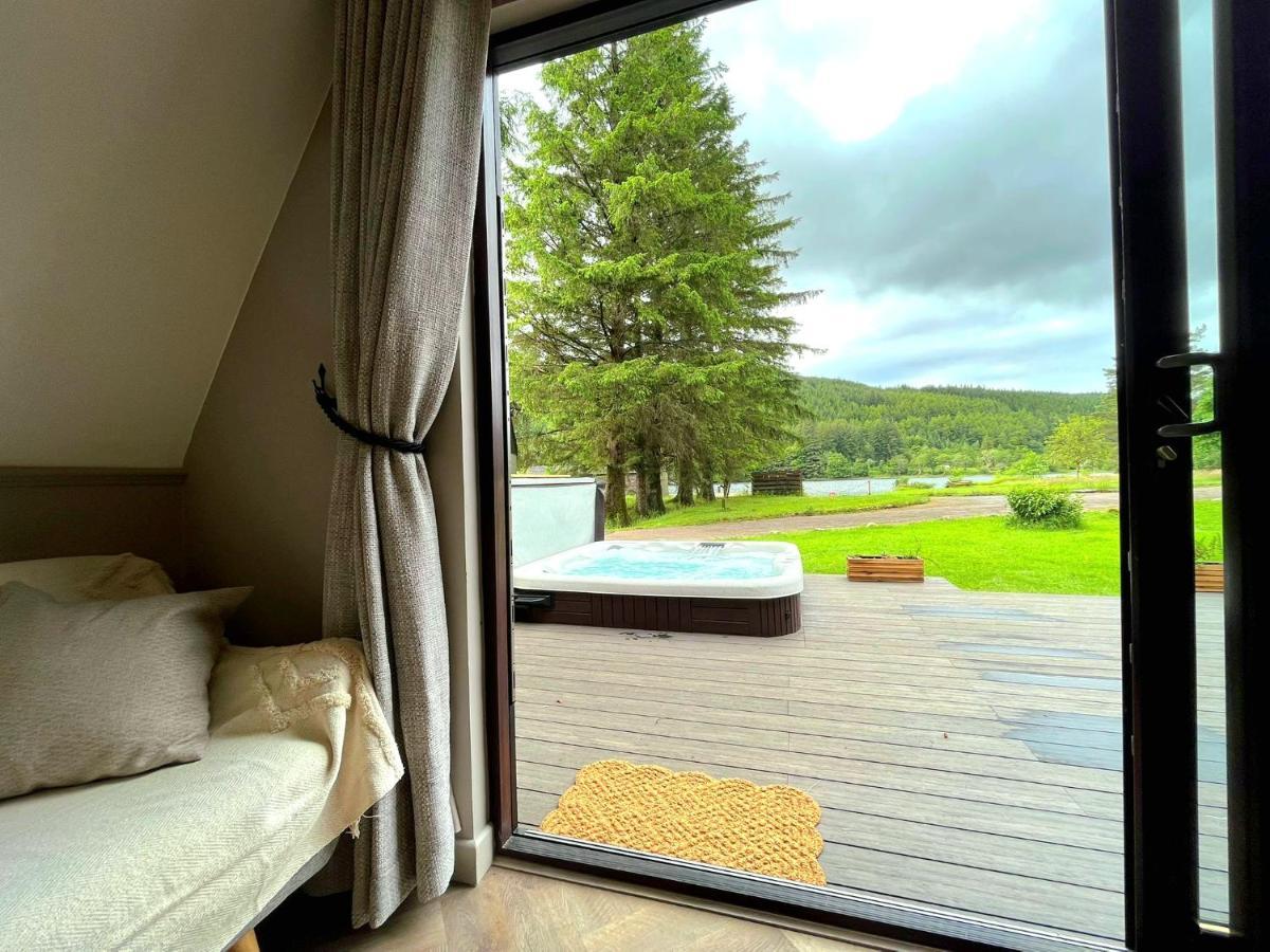 Bonnie Lodge-Lochside Location With Hot Tub Invergarry Dış mekan fotoğraf