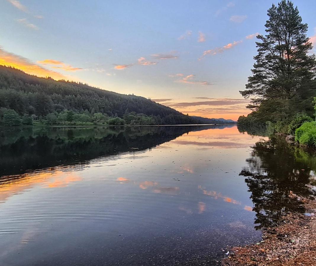Bonnie Lodge-Lochside Location With Hot Tub Invergarry Dış mekan fotoğraf