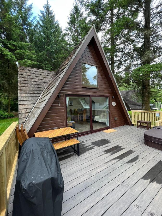 Bonnie Lodge-Lochside Location With Hot Tub Invergarry Dış mekan fotoğraf