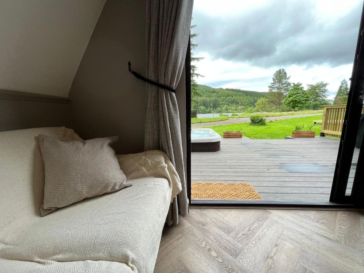Bonnie Lodge-Lochside Location With Hot Tub Invergarry Dış mekan fotoğraf